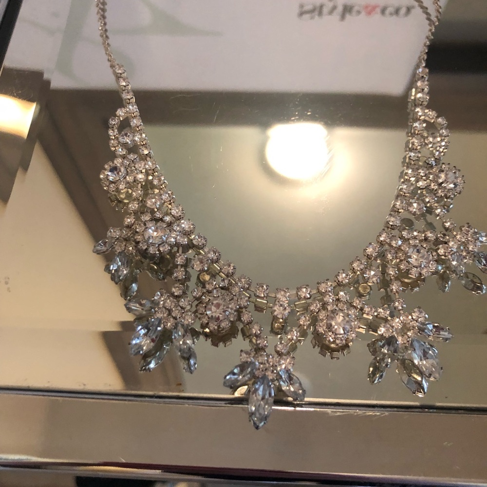 Formal wear necklace